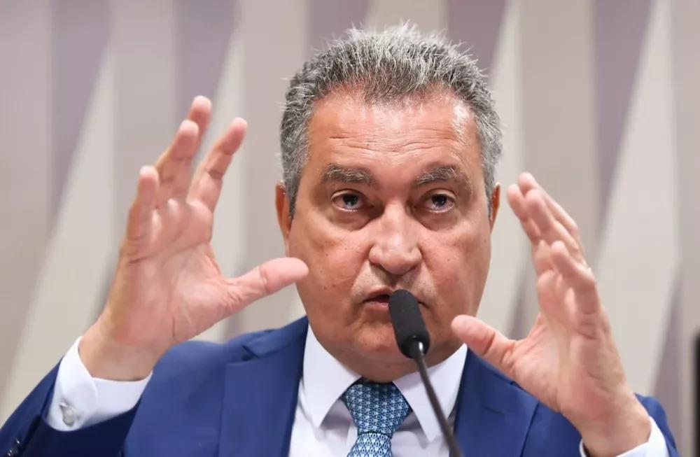 Rui Costa deixa ministério no fim de março e anuncia candidatura ao Senado