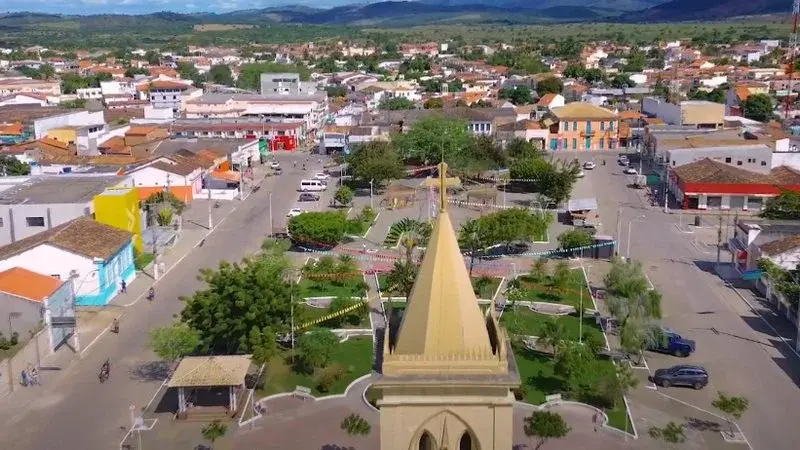Comércio e supermercados terão funcionamento diferenciado em Castro Alves durante o Carnaval