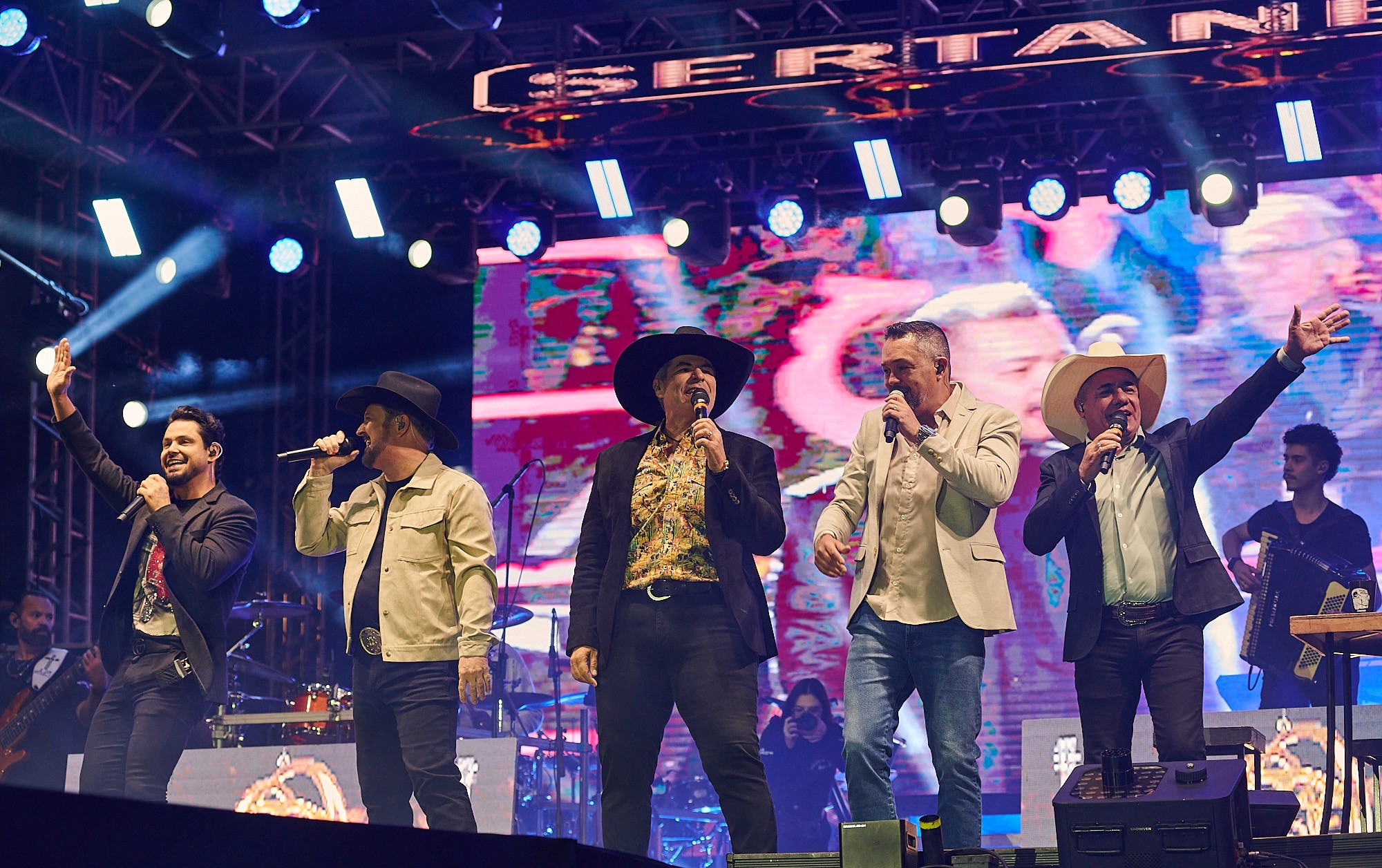 Ana Castela e mais no show dos 170 anos de Ribeirão Preto; FOTOS