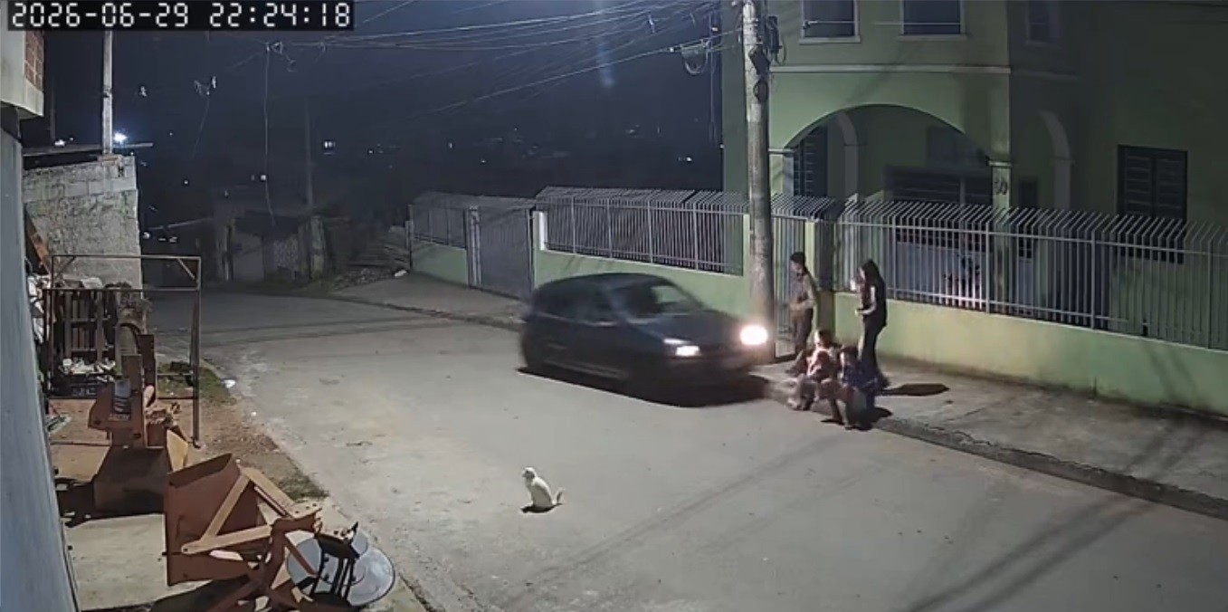 Criança de 4 anos atropelada em Biritiba Mirim segue entubada e respira por aparelhos, diz tia