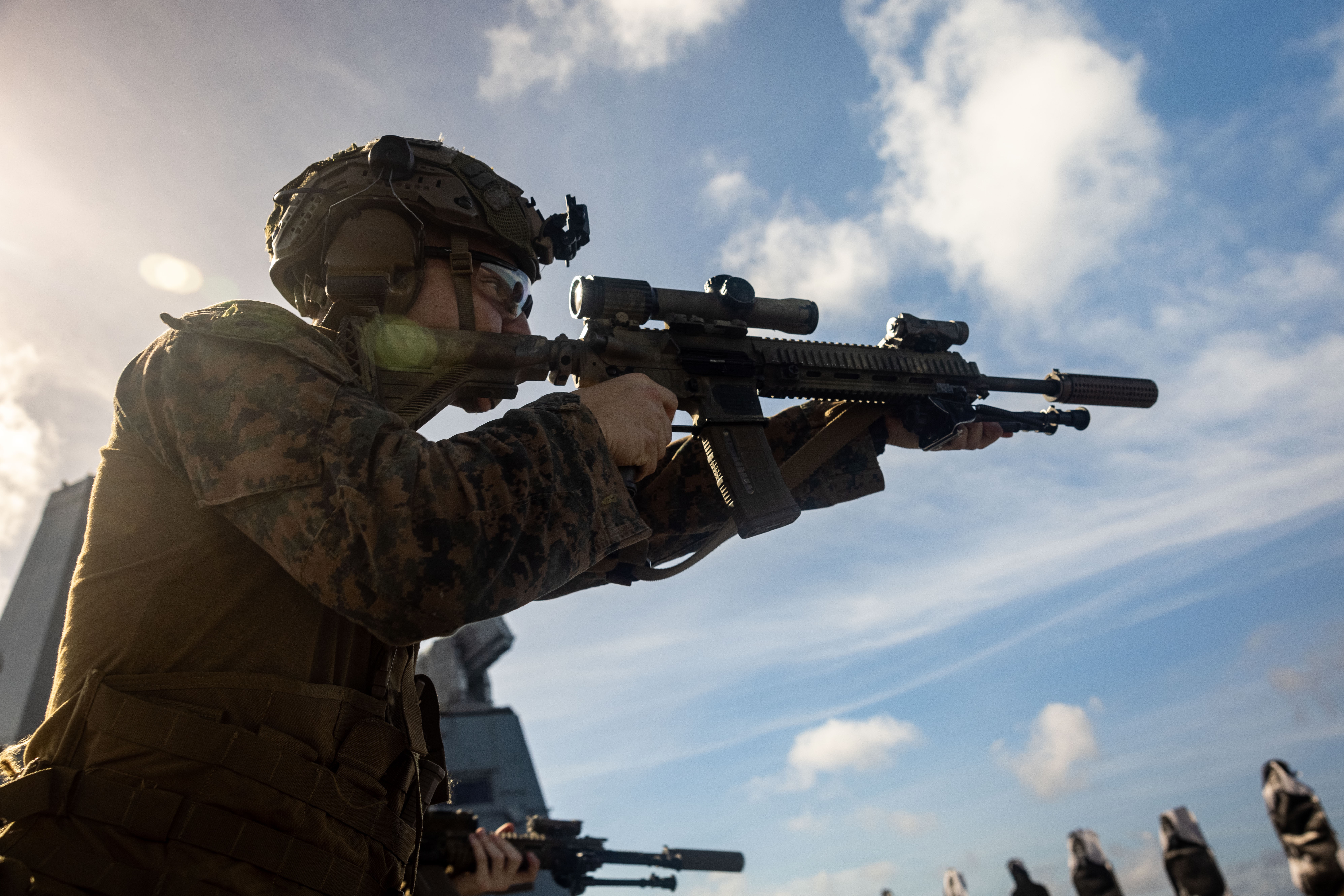 EUA anunciam nova onda de ataques contra o Irã após morte de militares