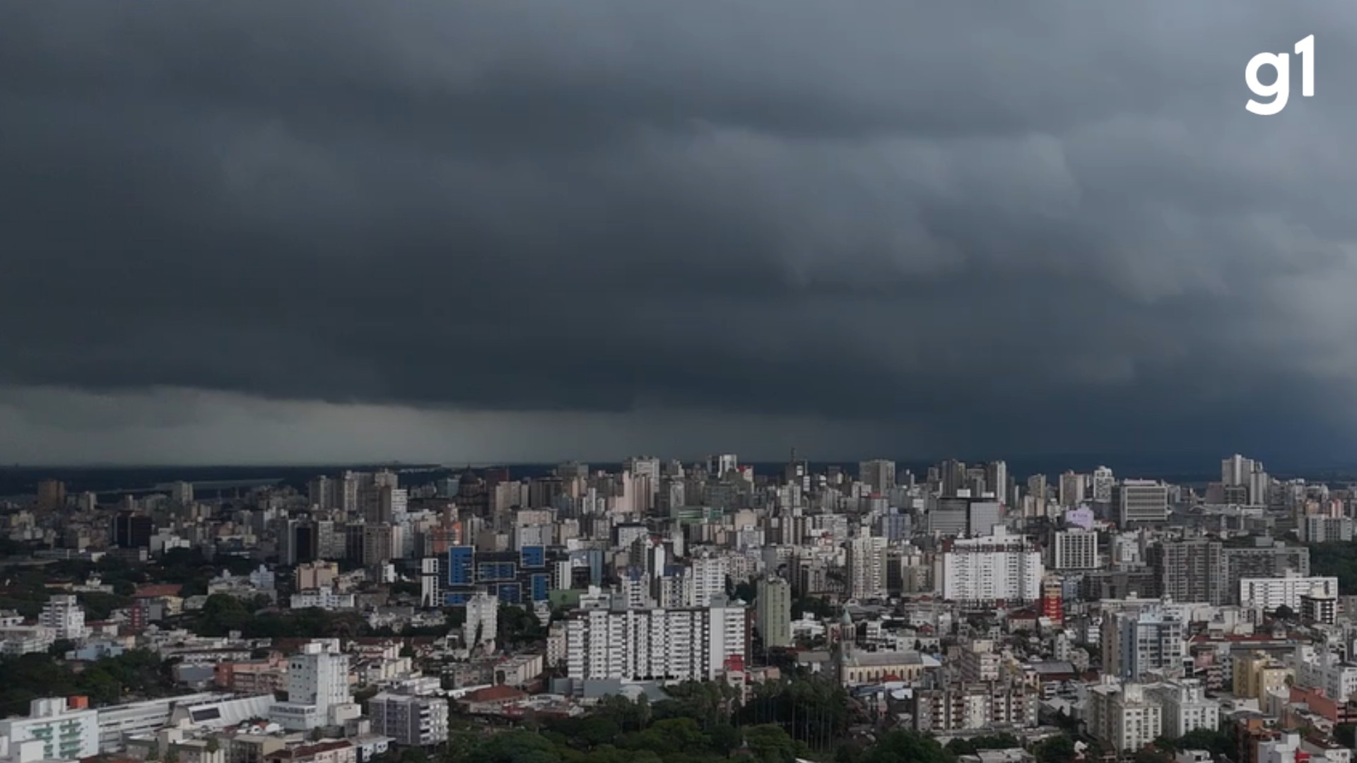 Influência do El Niño deve causar tempestades e ventos fortes no RS em meio a temperaturas altas no inverno, aponta meteorologia