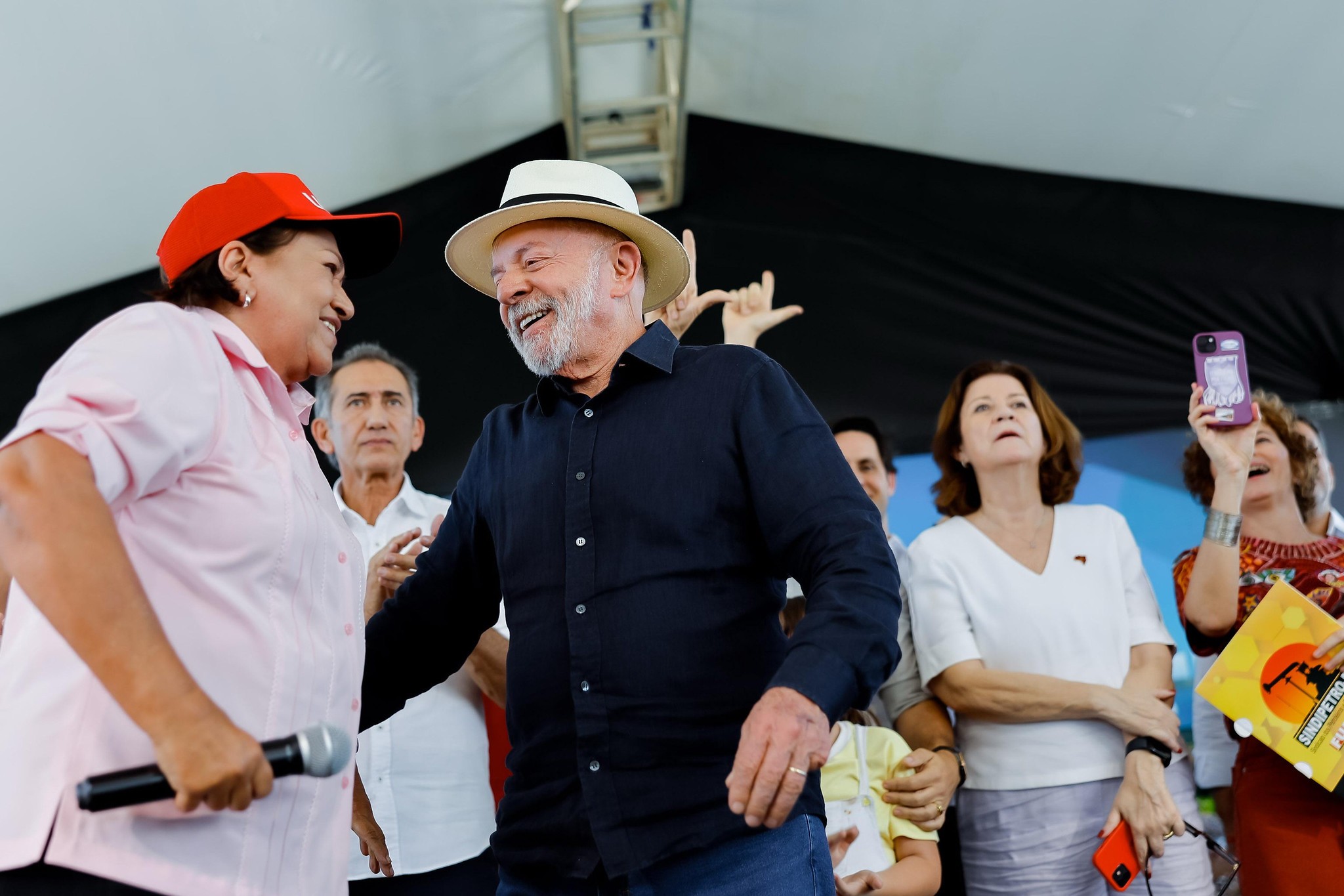 Lula defende aumento de pena para feminicídio: 'o cidadão que bater na mulher vai ter que ser punido'