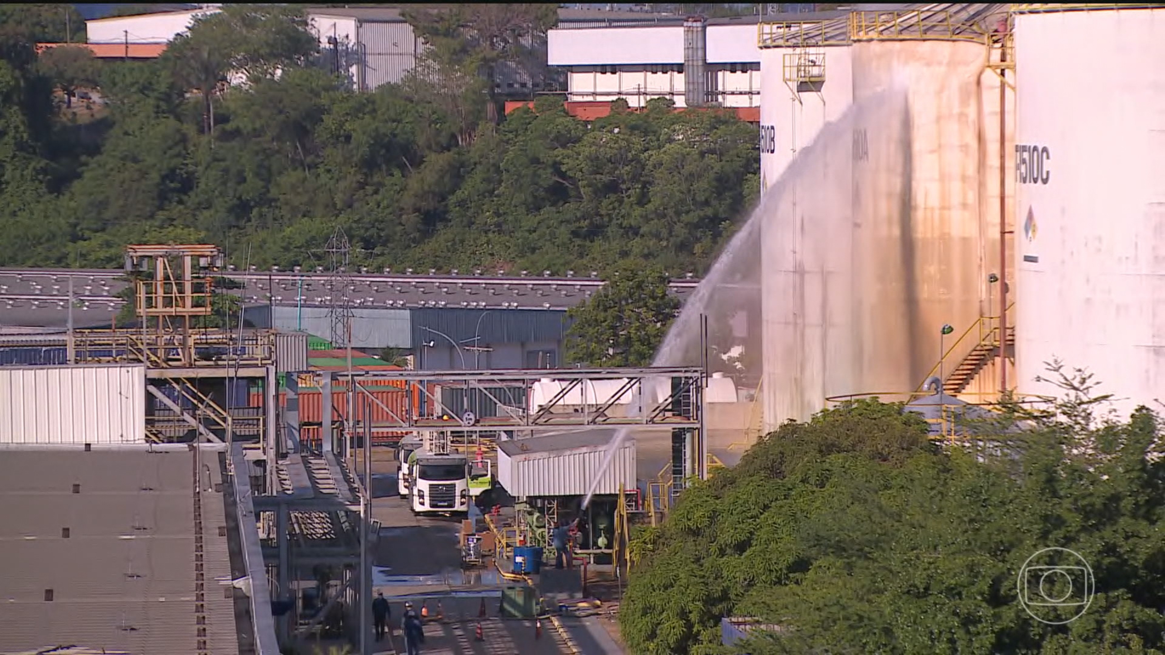 Moradora de área próxima a vazamento de gás tóxico em Manaus diz que população no entorno nunca recebeu orientações sobre acidentes 