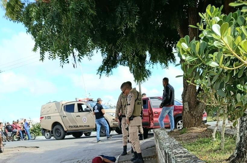 Suspeito morre após confronto com a PM em Castro Alves
