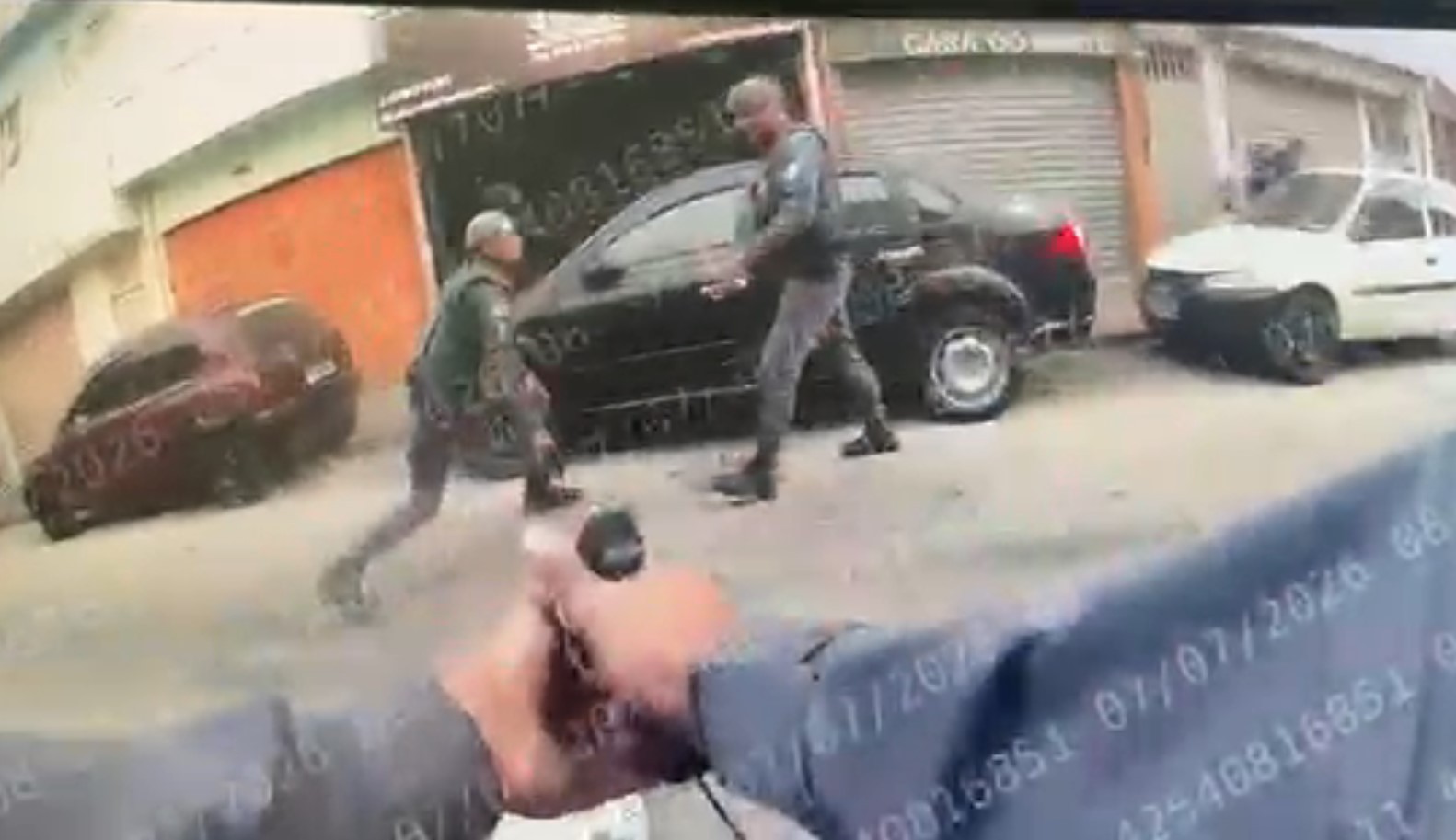 VÍDEO: homem morre após ser baleado por PM ao tentar tomar arma de policial em Perus, Zona Oeste de SP