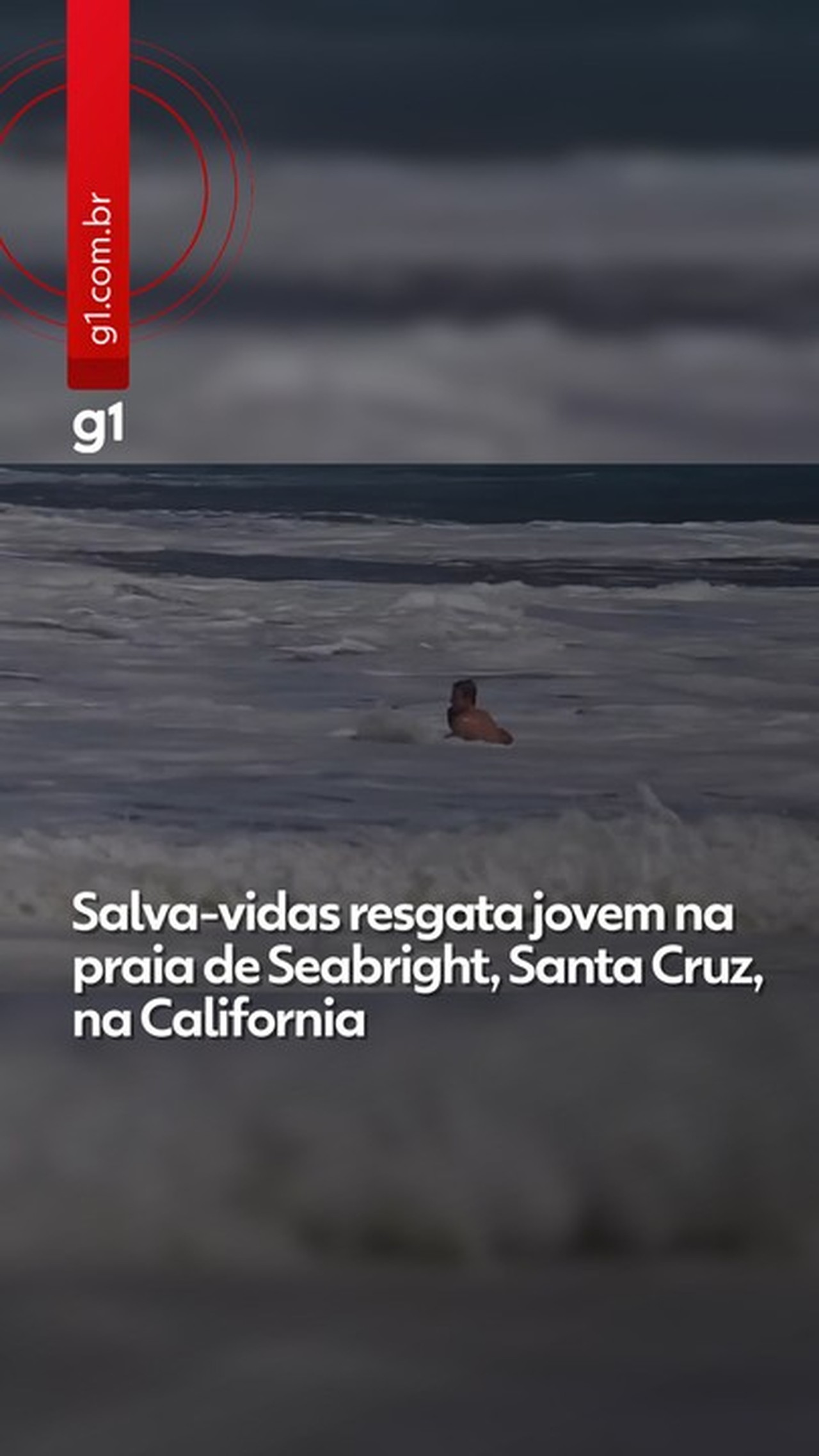 Vídeo mostra resgate dramático de adolescente em meio a fortes ondas na Califórnia