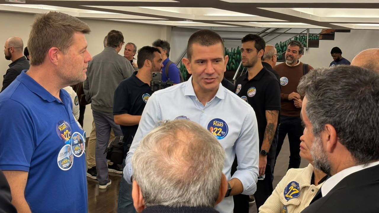 Douglas Ruas se reúne com empresários do turismo e promete reforçar segurança e calendário de eventos no interior do RJ