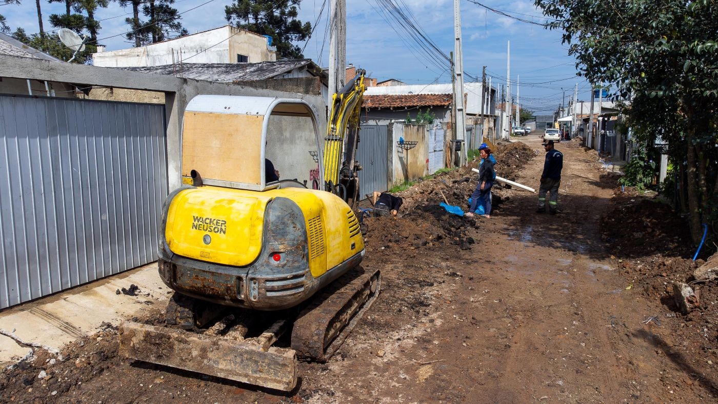 Redes de água e energia elétrica chegam a mais ruas do Jardim Israelense