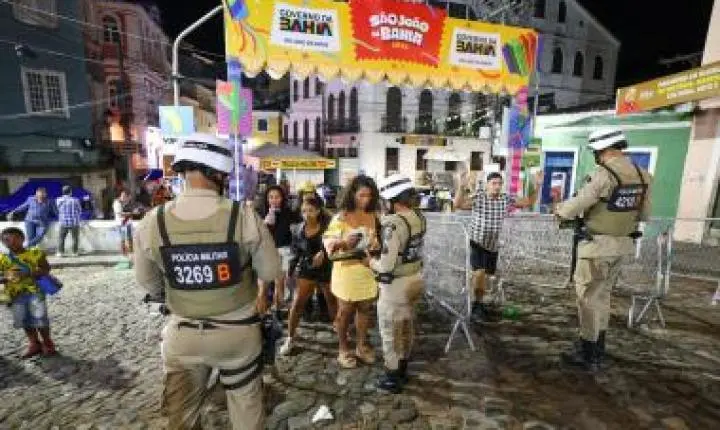 Ações para segurança e acolhimento ao turista ganham reforço no São João da Bahia do Centro Histórico de Salvador