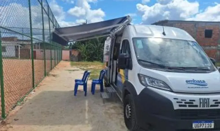 Atendimento móvel da Embasa está disponível em bairro de Salvador e Saubara