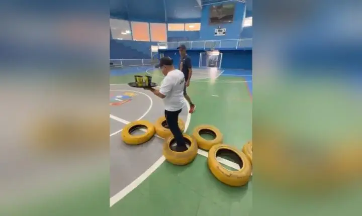 Competição desafia garçons em circuito com obstáculos no interior de SP: 'É uma homenagem', diz organizador