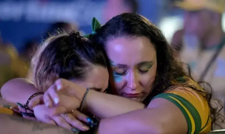Da euforia ao 'nunca mais vai ser campeão': o que a eliminação do Brasil da Copa pode nos ensinar sobre frustrações