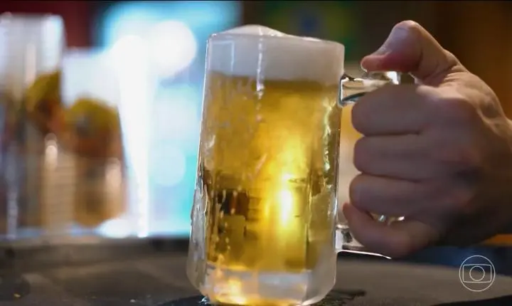 De uma portinha a um bar de três andares: a história de um negócio que virou símbolo da Lapa