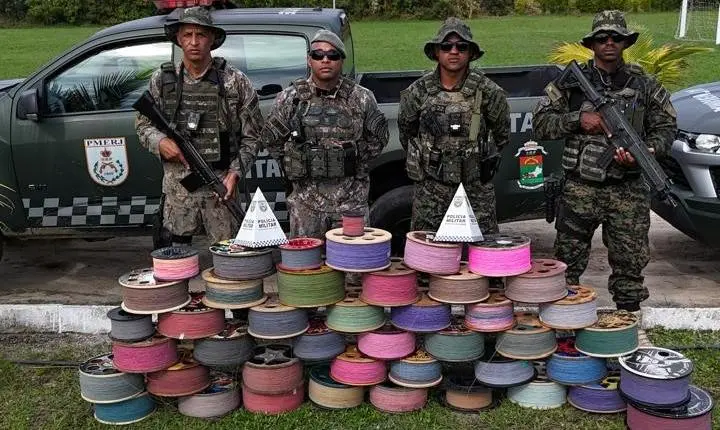 Denúncia resulta na apreensão de 44 carretéis de linha chilena durante festival de pipas em São Pedro da Aldeia 