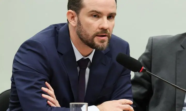 Durigan vai à França para agenda do G7 e reuniões bilaterais