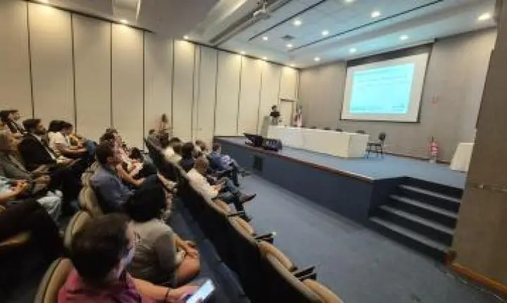 Encontro reúne pesquisadores e gestores públicos para fomentar transformação digital nos municípios