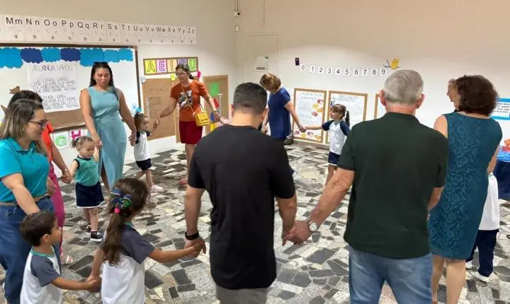 Escola FAVOO celebra o Dia dos Avós com encontro entre gerações 