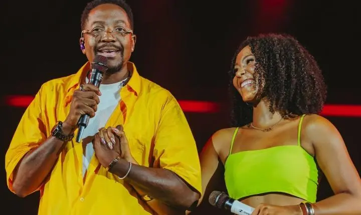 Ester Santos celebra realização de sonho ao dividir palco com Mumuzinho na FLIPO em Castro Alves