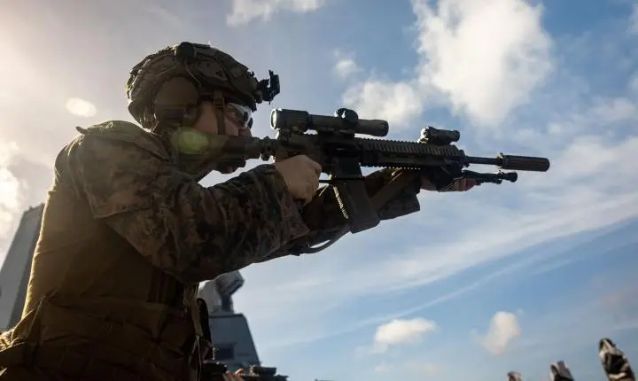 EUA anunciam nova onda de ataques contra o Irã após morte de militares