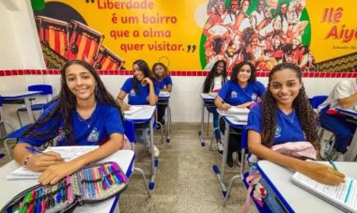 Evasão escolar cai 9% no Ensino Médio da Rede Estadual da Bahia