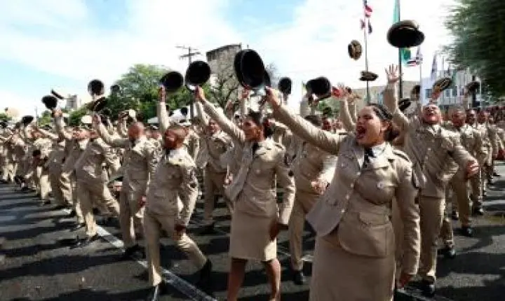 Formatura de 1.441 novos policiais militares e entrega de equipamentos fortalecem segurança pública na Bahia