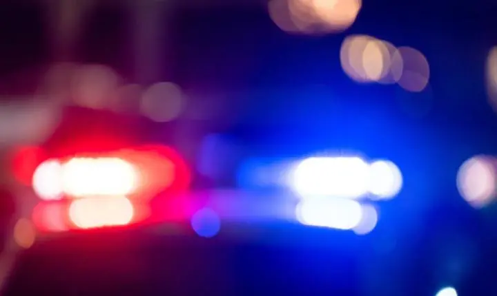 Homem é encontrado morto dentro de casa, com múltiplos ferimentos, em Juiz de Fora