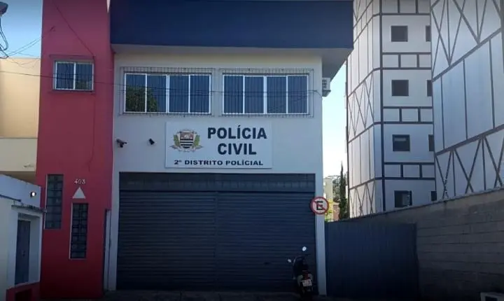 Homem é preso com arsenal em casa após denúncia de violência contra a filha em Jundiaí