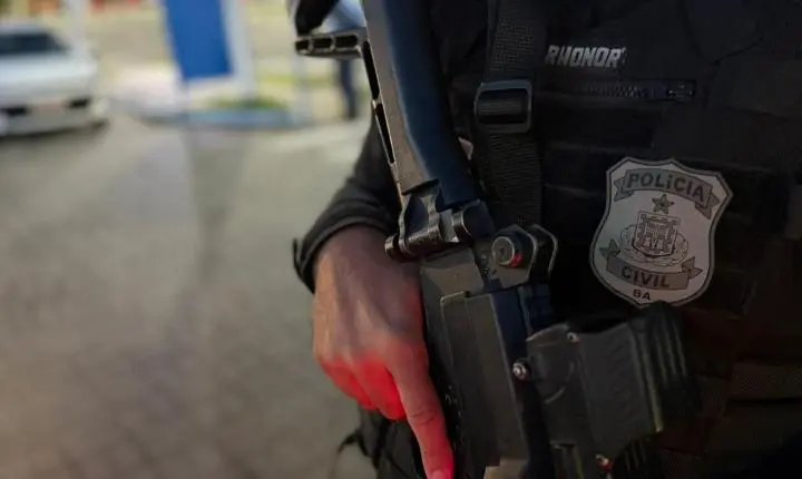 Homem é preso em flagrante por matar ex-companheira com barra de ferro na Bahia