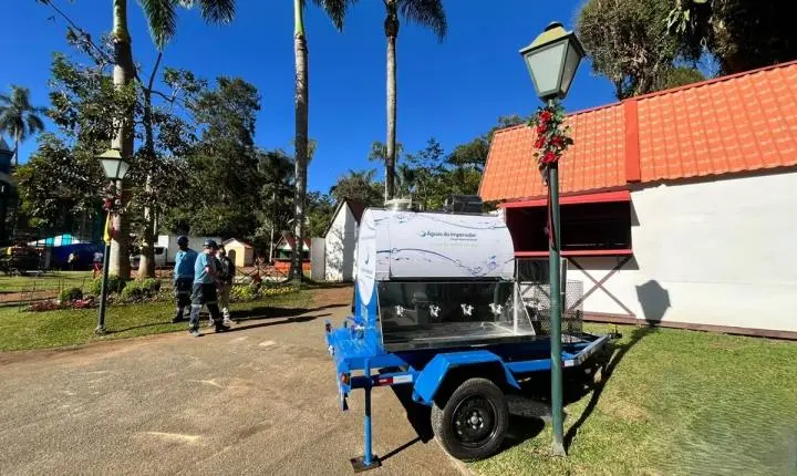 Mais de 4 mil litros de água são consumidos no primeiro fim de semana da Bauernfest