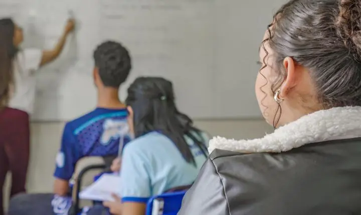 Nascidos em maio e junho recebem parcela do Pé-de-Meia, nesta quarta