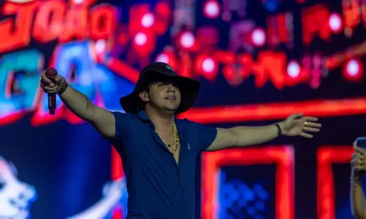 Natanzinho Lima estreia em Americana com muita música e pouca conversa: 'Uma atrás da outra'