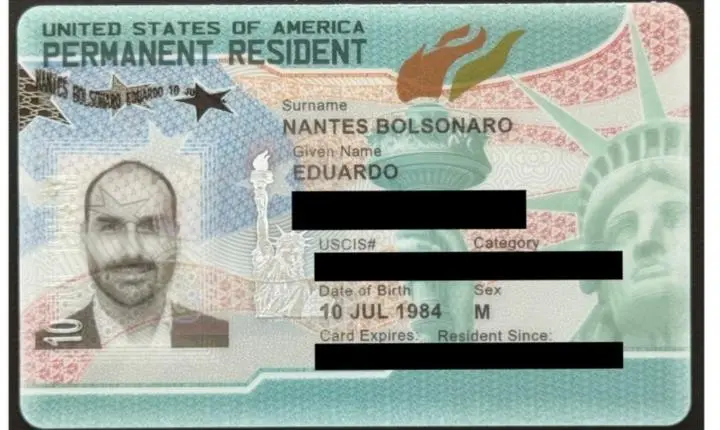 O que muda para Eduardo Bolsonaro após o 'green card' concedido pelo governo Trump a ex-deputado