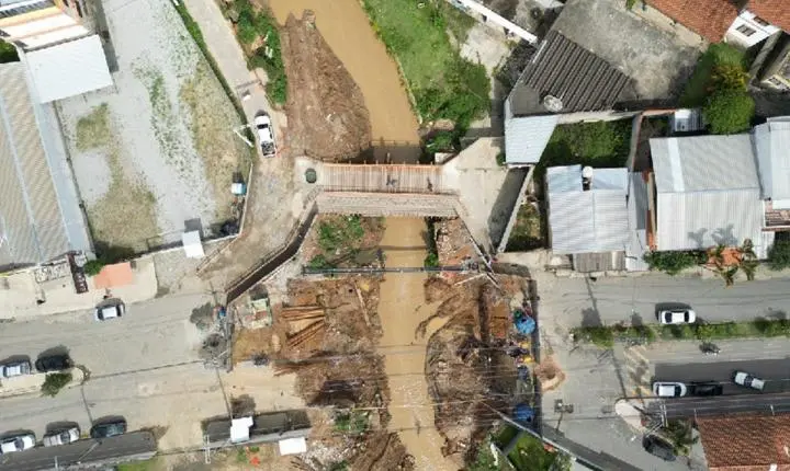 Obra da ponte em Conselheiro Paulino será entregue em dezembro de 2026, diz Inea