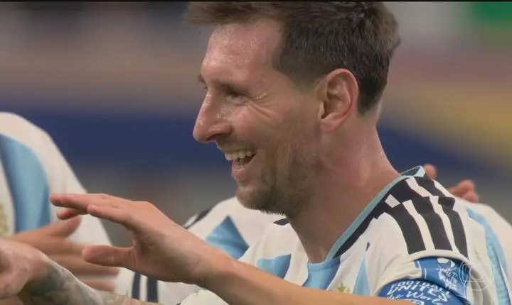 Recorde atrás de recorde, esquenta a disputa pela artilharia na Copa
