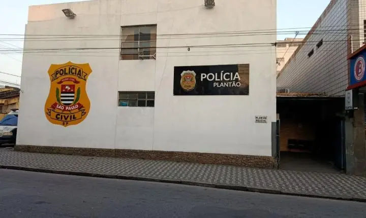 Servente de pedreiro é baleado na nuca por suspeito em bicicleta em São Vicente, SP