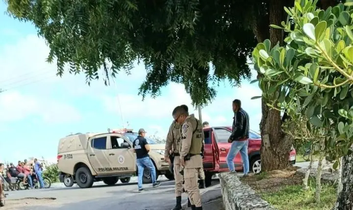 Suspeito morre após confronto com a PM em Castro Alves