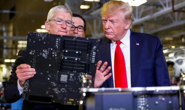 Trump diz que Apple fará chips nos EUA em parceria com a Intel