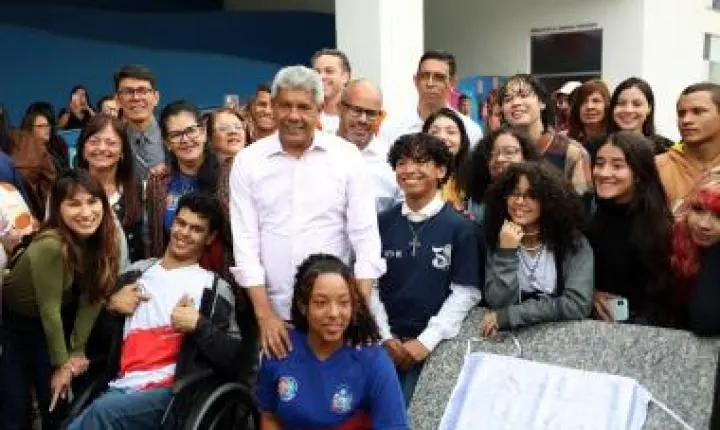 Vitória da Conquista avança na educação pública e superior com inauguração de novas unidades escolares estaduais